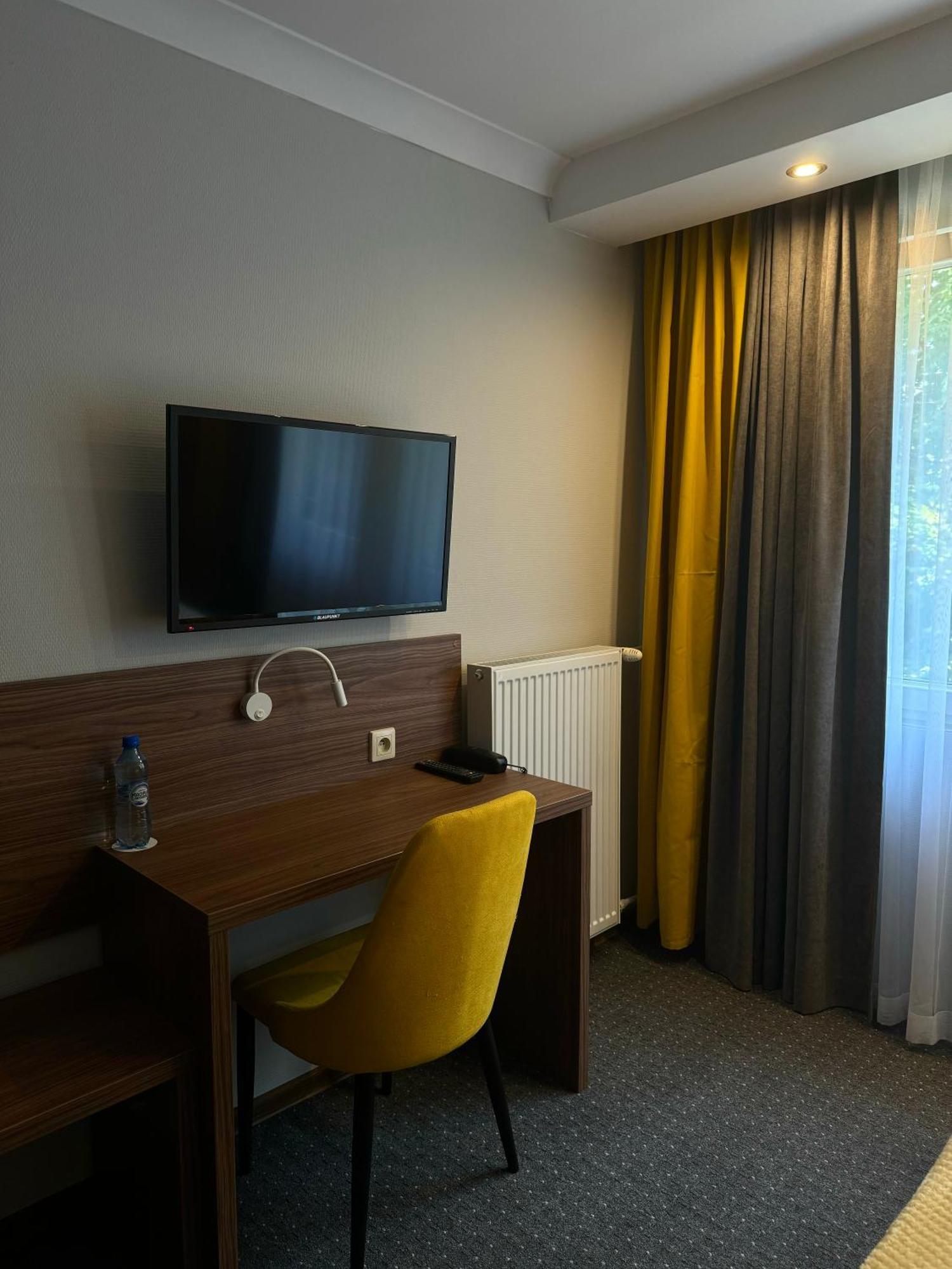 Hotel Europa Elblag Esterno foto