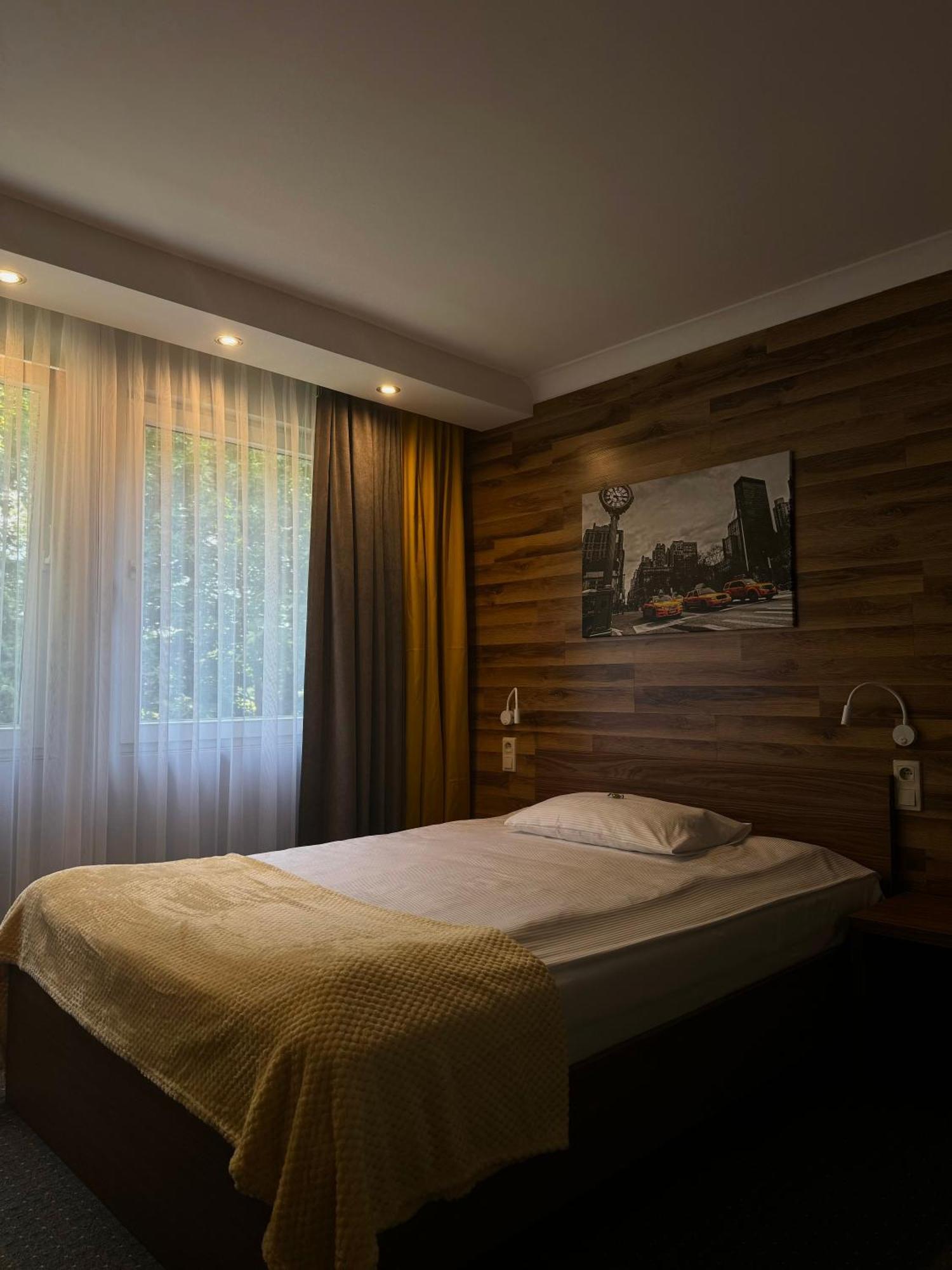 Hotel Europa Elblag Esterno foto