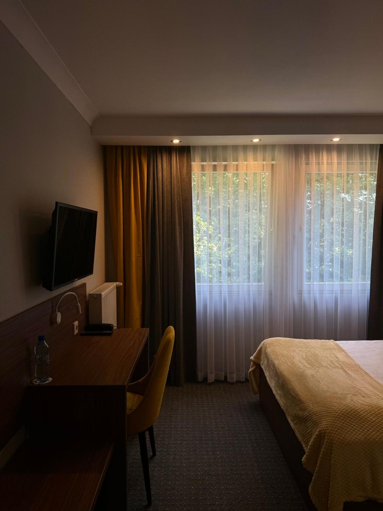 Hotel Europa Elblag Esterno foto